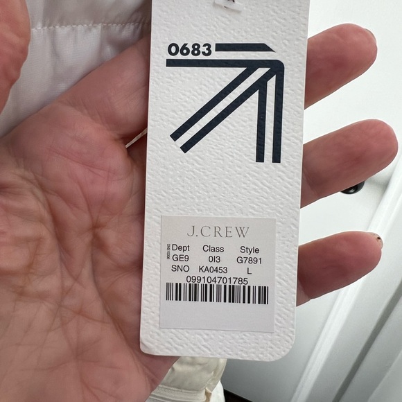 NWT vest - Picture 3 of 4